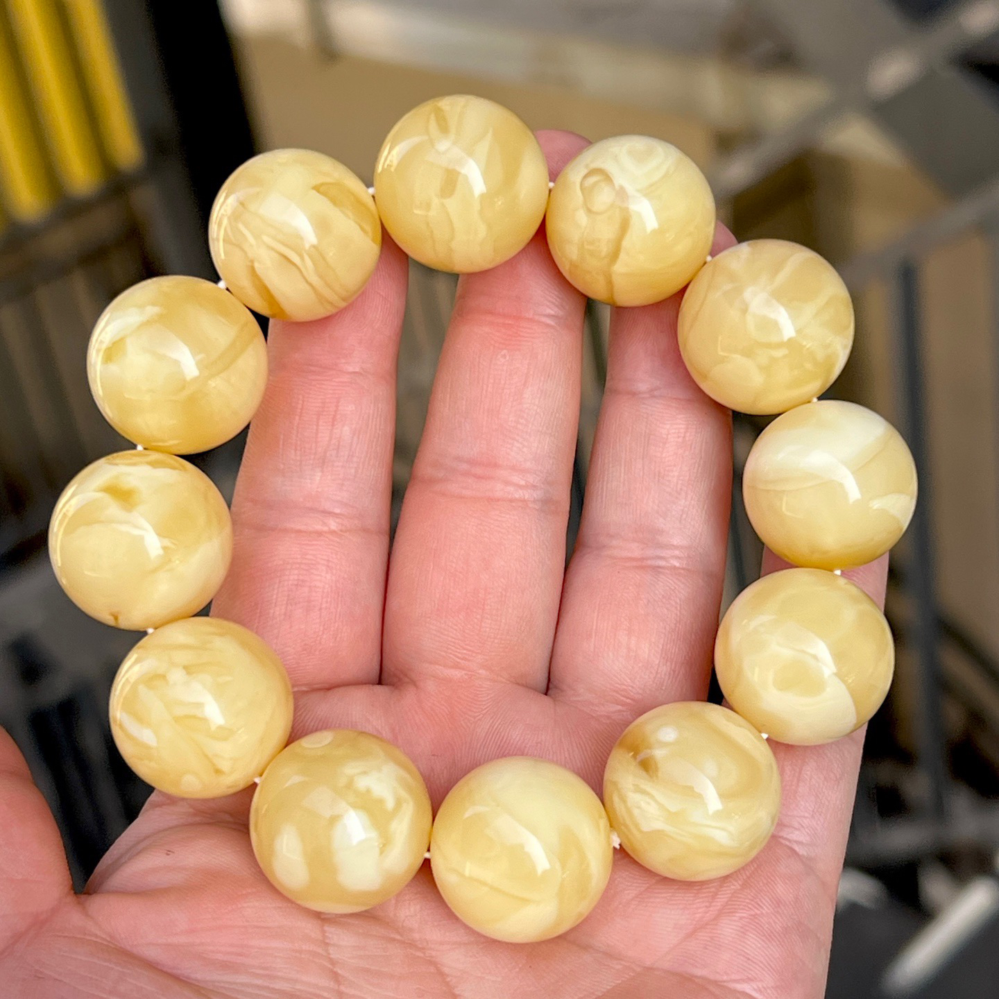 57.83 20mm+天然精品俄料满蜡浓蜡妖花蜜蜡圆珠单圈手串