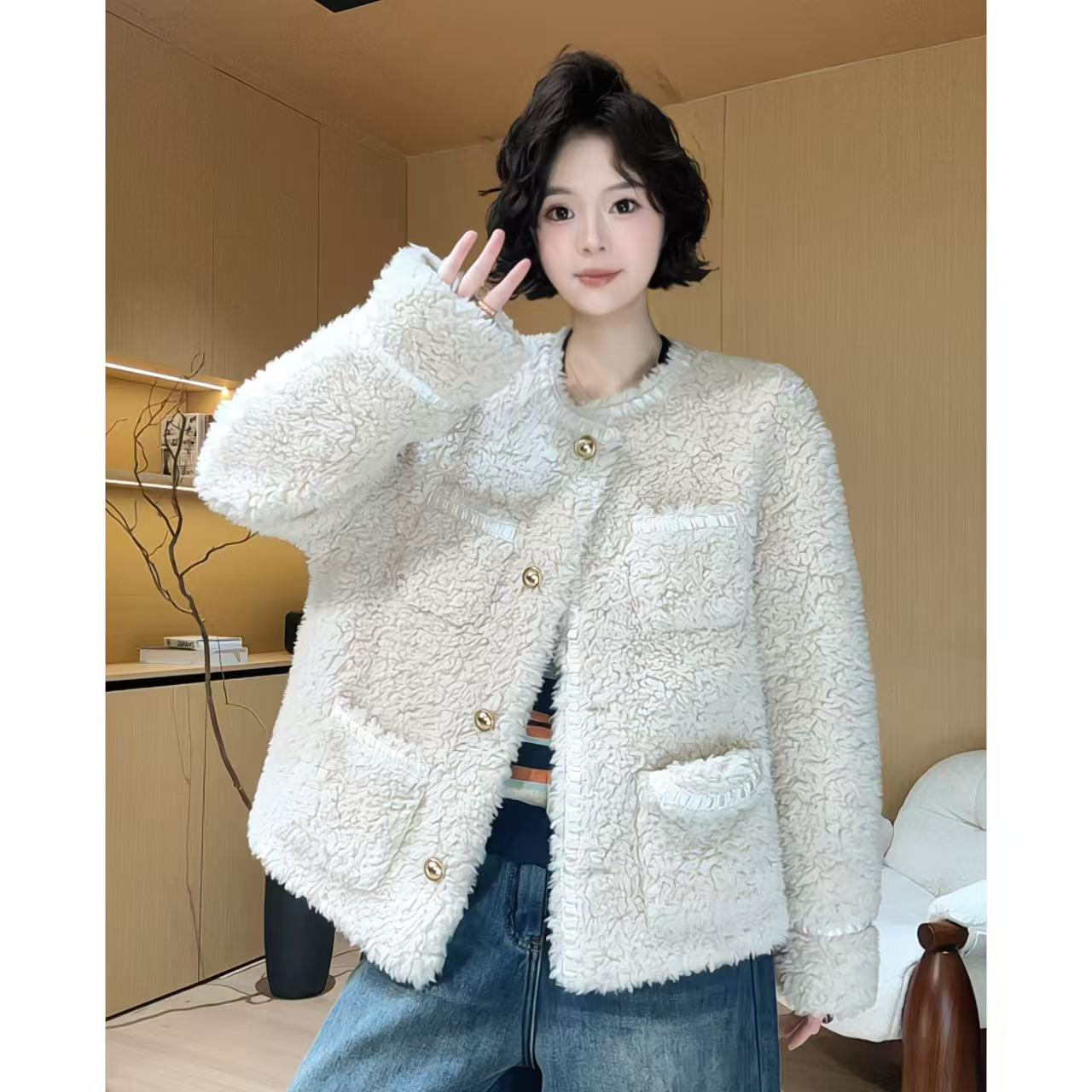 欧尼私服2025秋冬新款单排金扣口袋气质轻熟风毛毛外套2512C9290