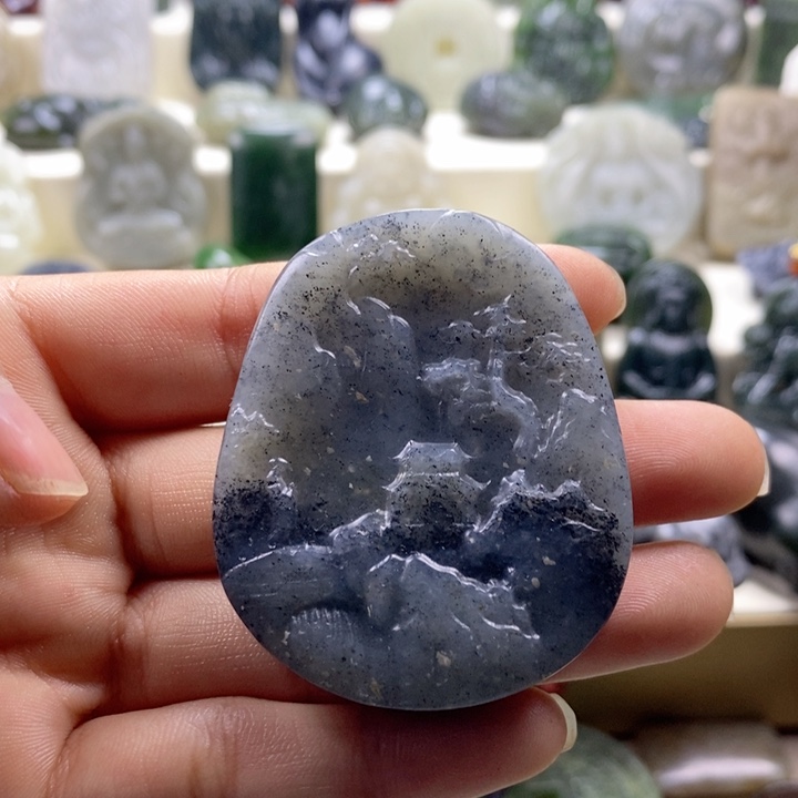 和田玉颈饰未镶嵌