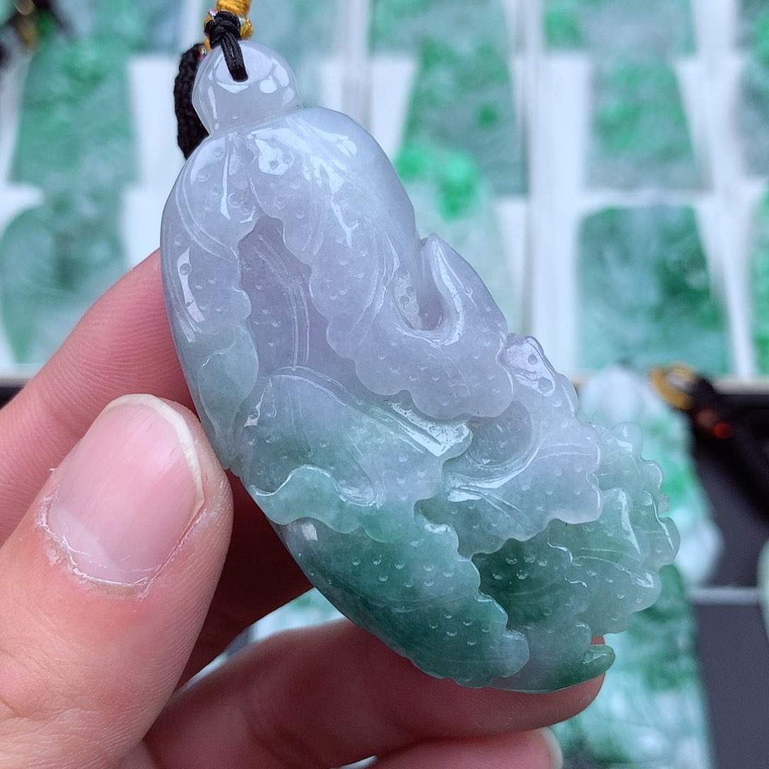 翡翠颈饰未镶嵌翡翠吊坠