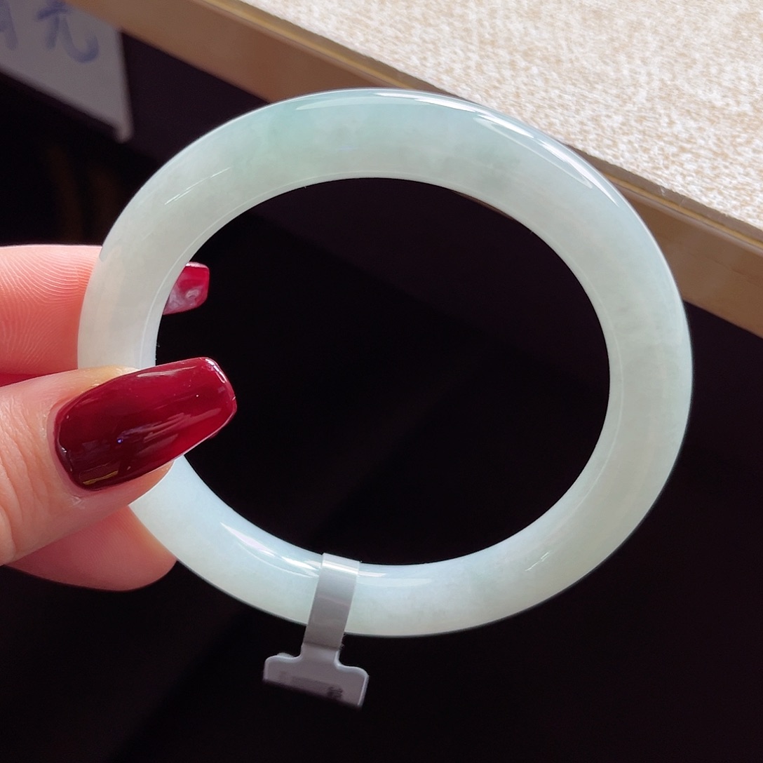 翡翠未镶嵌手镯手镯