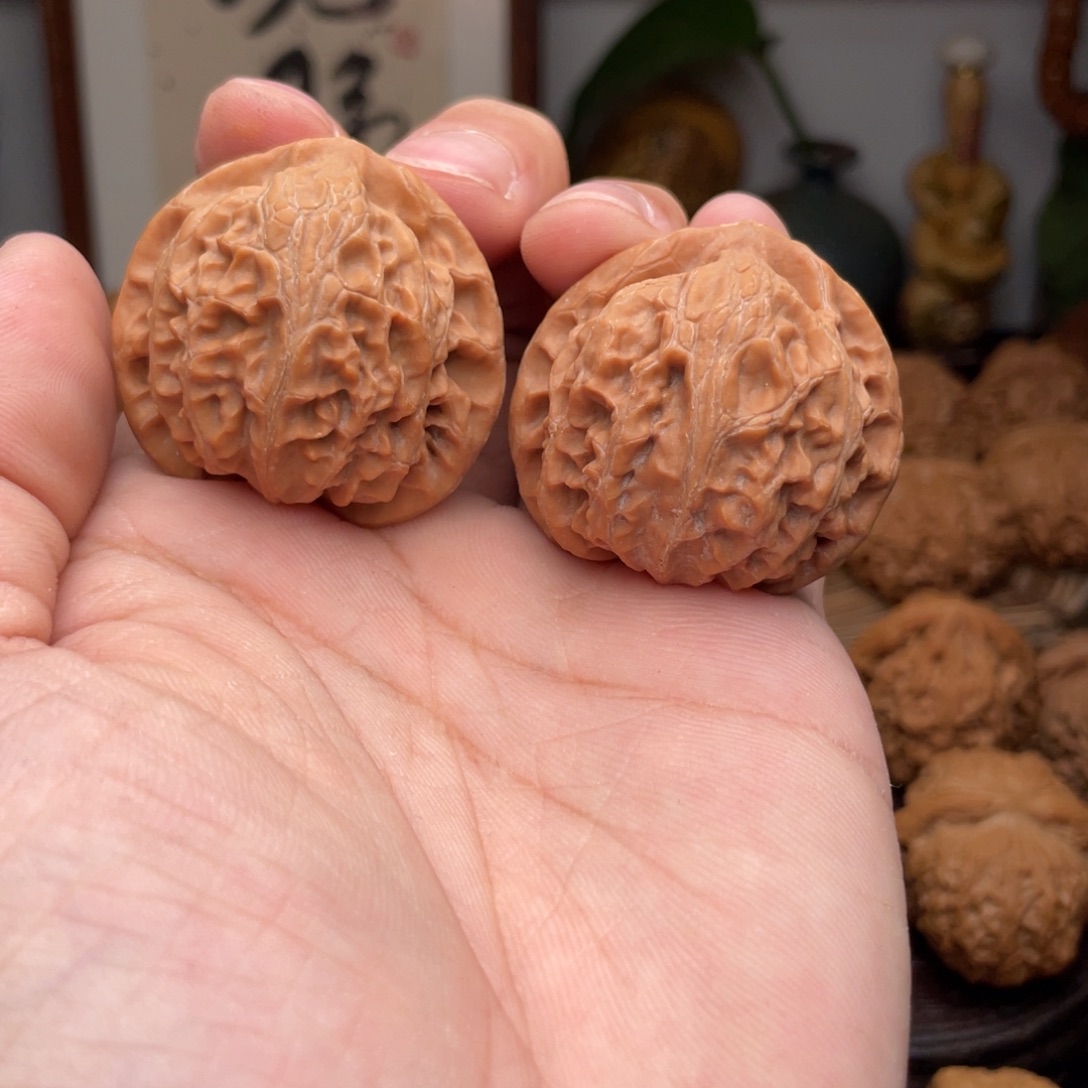 文玩核桃把件小****摧宫灯