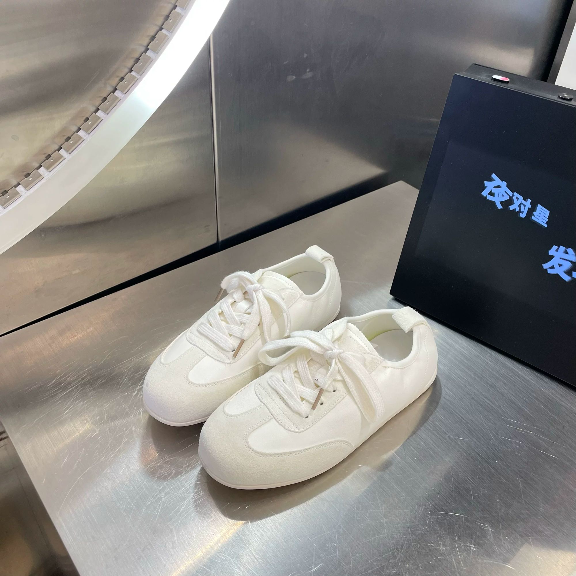 【老彭同学】百搭软底休闲板鞋62803