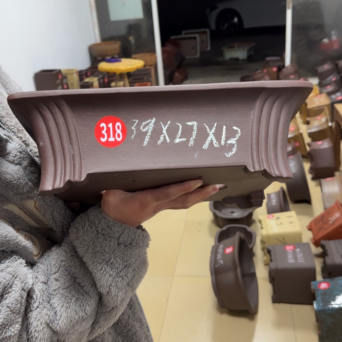 紫砂花盆呜呜呜呜