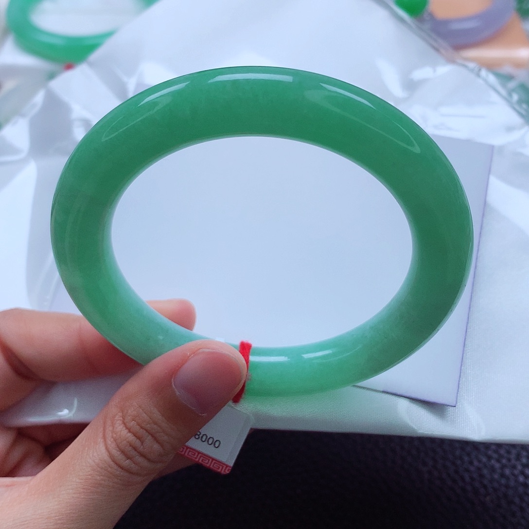 翡翠手镯未镶嵌56 甜绿