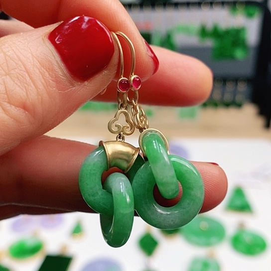 翡翠耳饰未镶嵌挂件