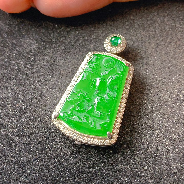 颈饰未镶嵌翡翠翡翠