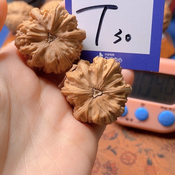 文玩核桃把件八**财文玩核桃30