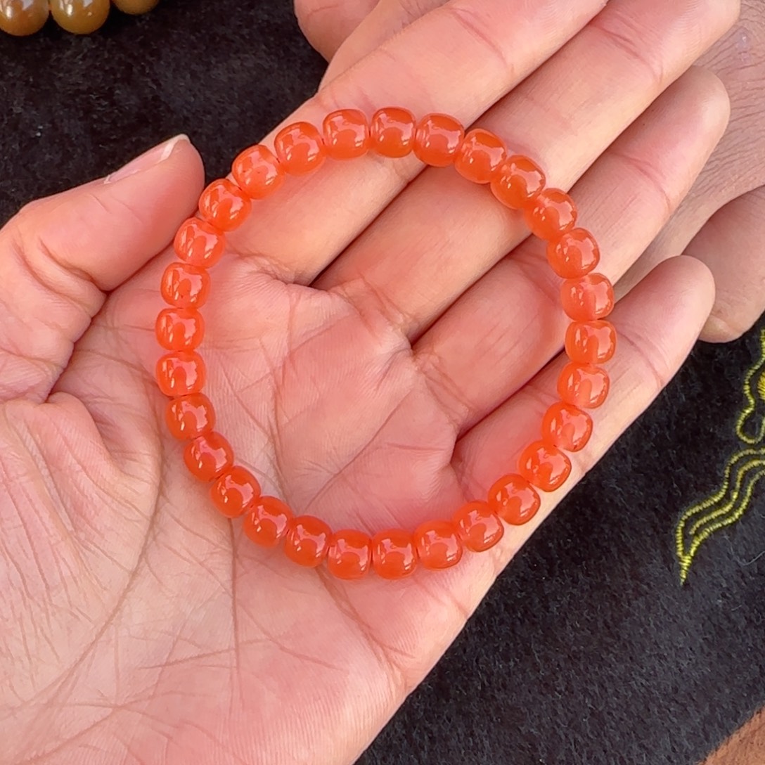 葫***芦南红玛瑙未镶嵌手链