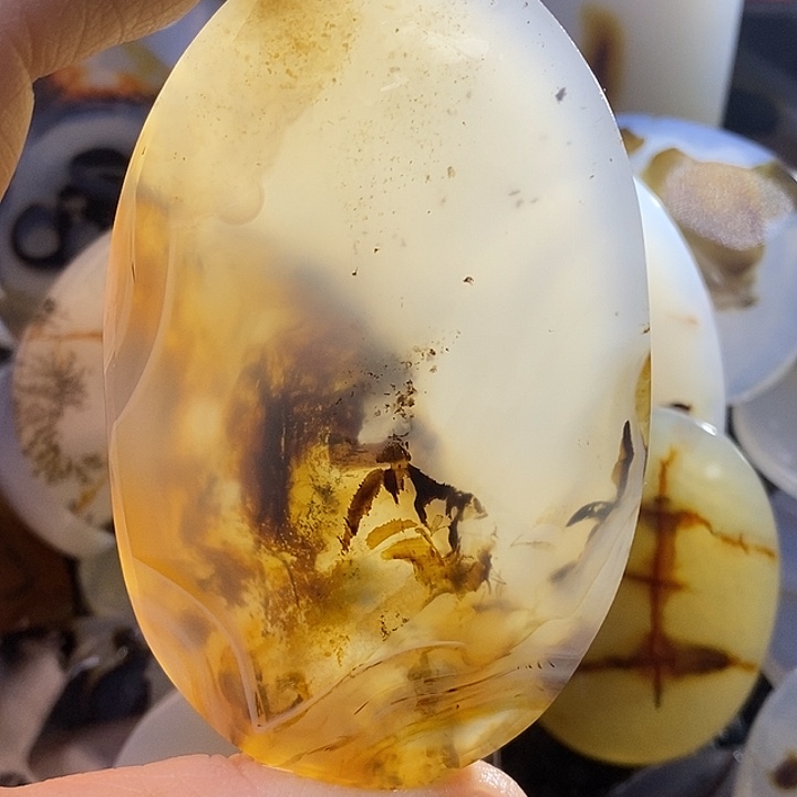 未镶嵌颈饰玛瑙/玉髓华*