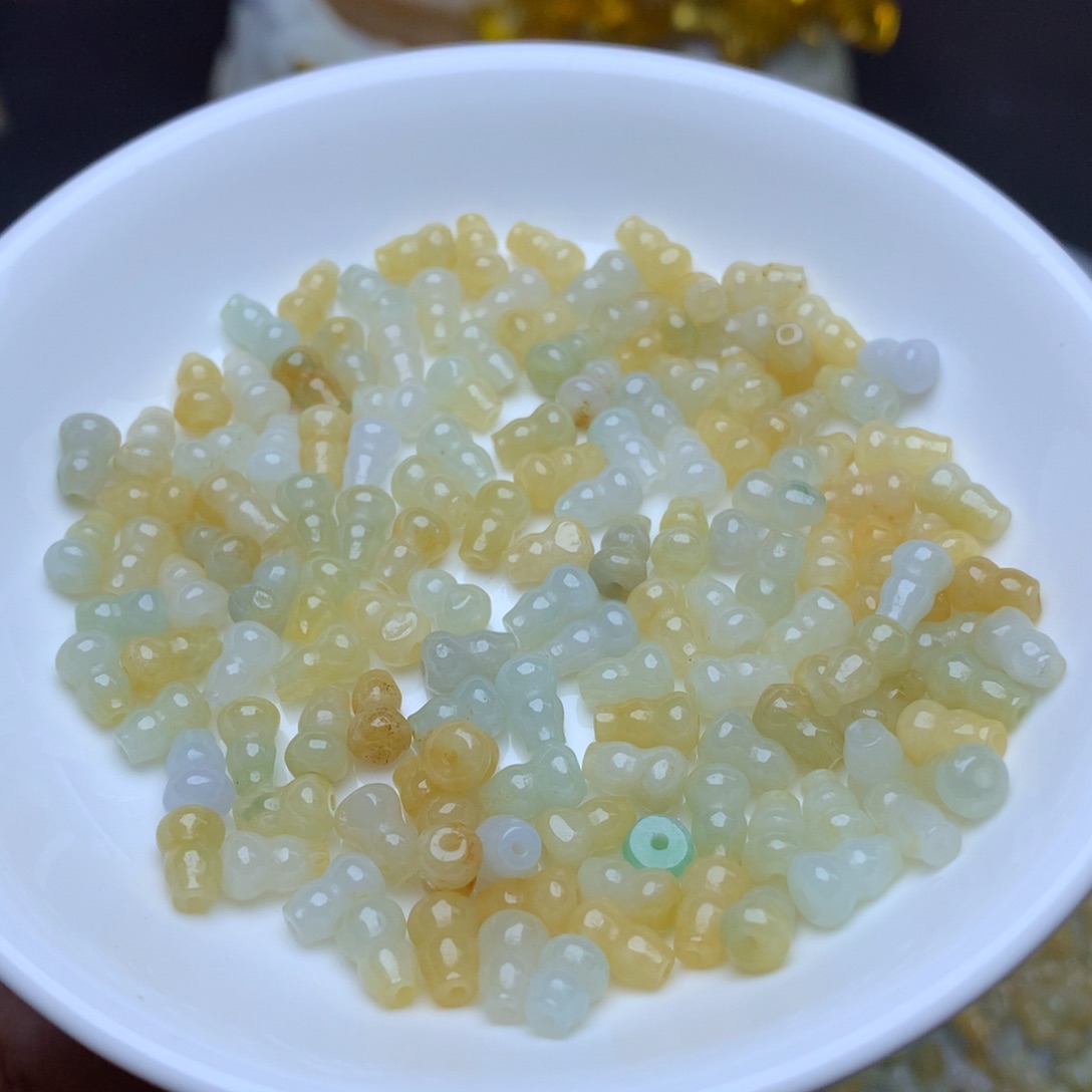 【闪购商品】翡翠手链未镶嵌卡5乘7.4多宝葫芦50个