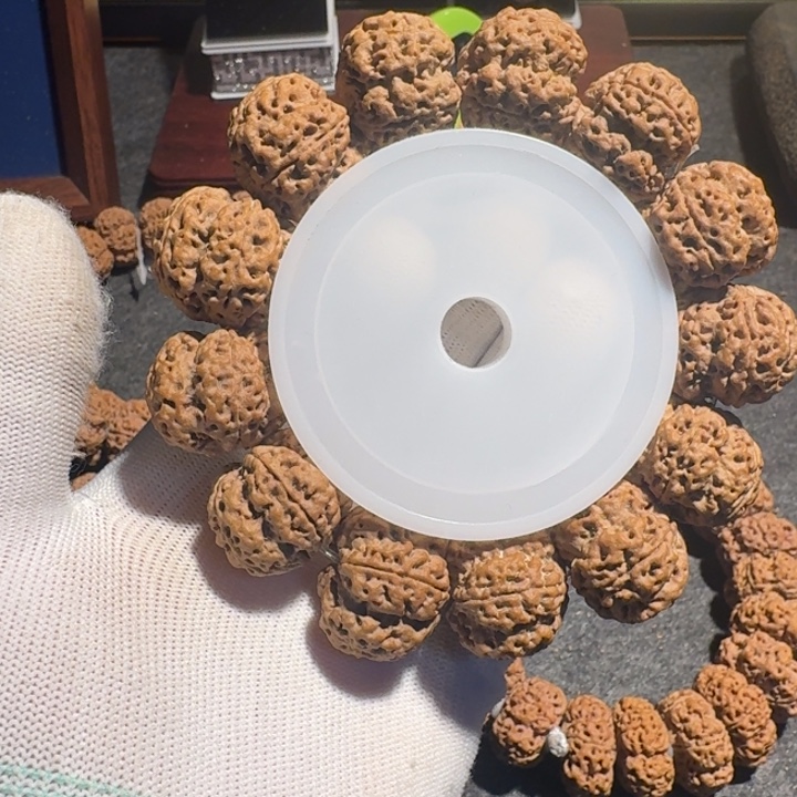 用***1吊坠金刚菩提串k空间