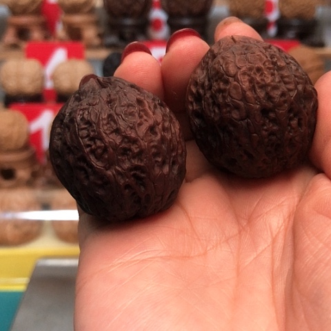 文玩核桃把件云南铁核桃