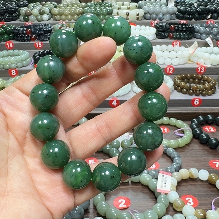 未镶嵌手链和田玉（碧玉）卡16