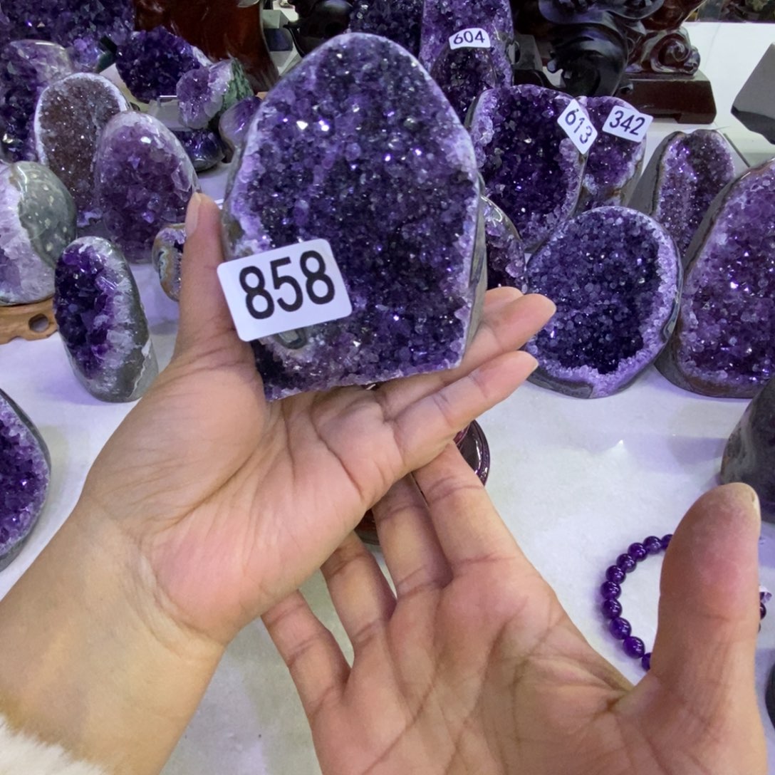 紫晶大型摆件（非配饰）未镶嵌