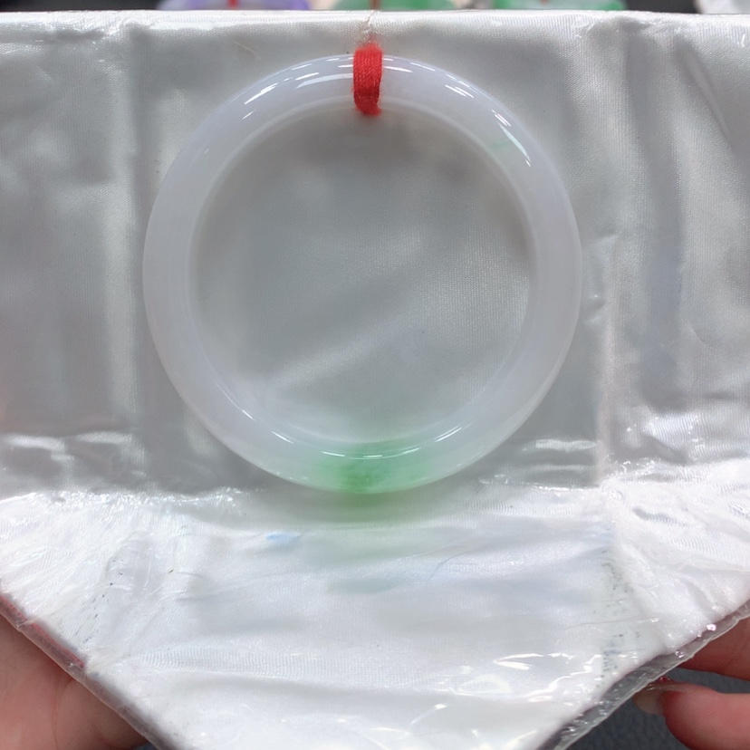 【闪购商品】翡翠手镯未镶嵌?****翡翠