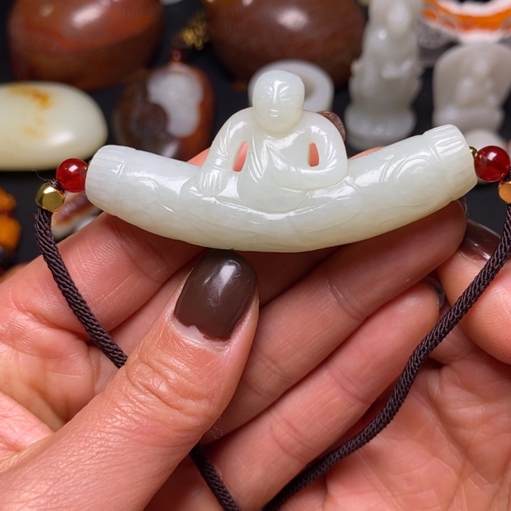 和田玉未镶嵌挂件