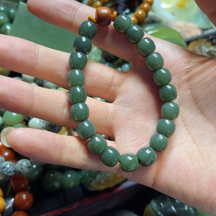 手链未镶嵌岫岩河磨玉（透闪石质玉）