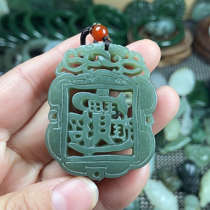 和田玉未镶嵌颈饰