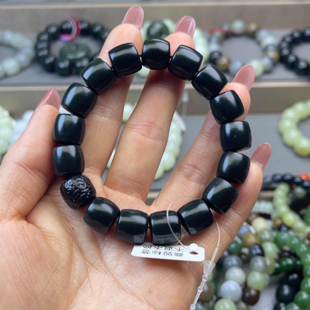 和田玉手链未镶嵌