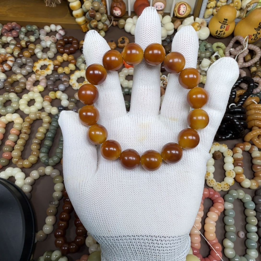 摆***鱼吊坠菩提根/象牙果