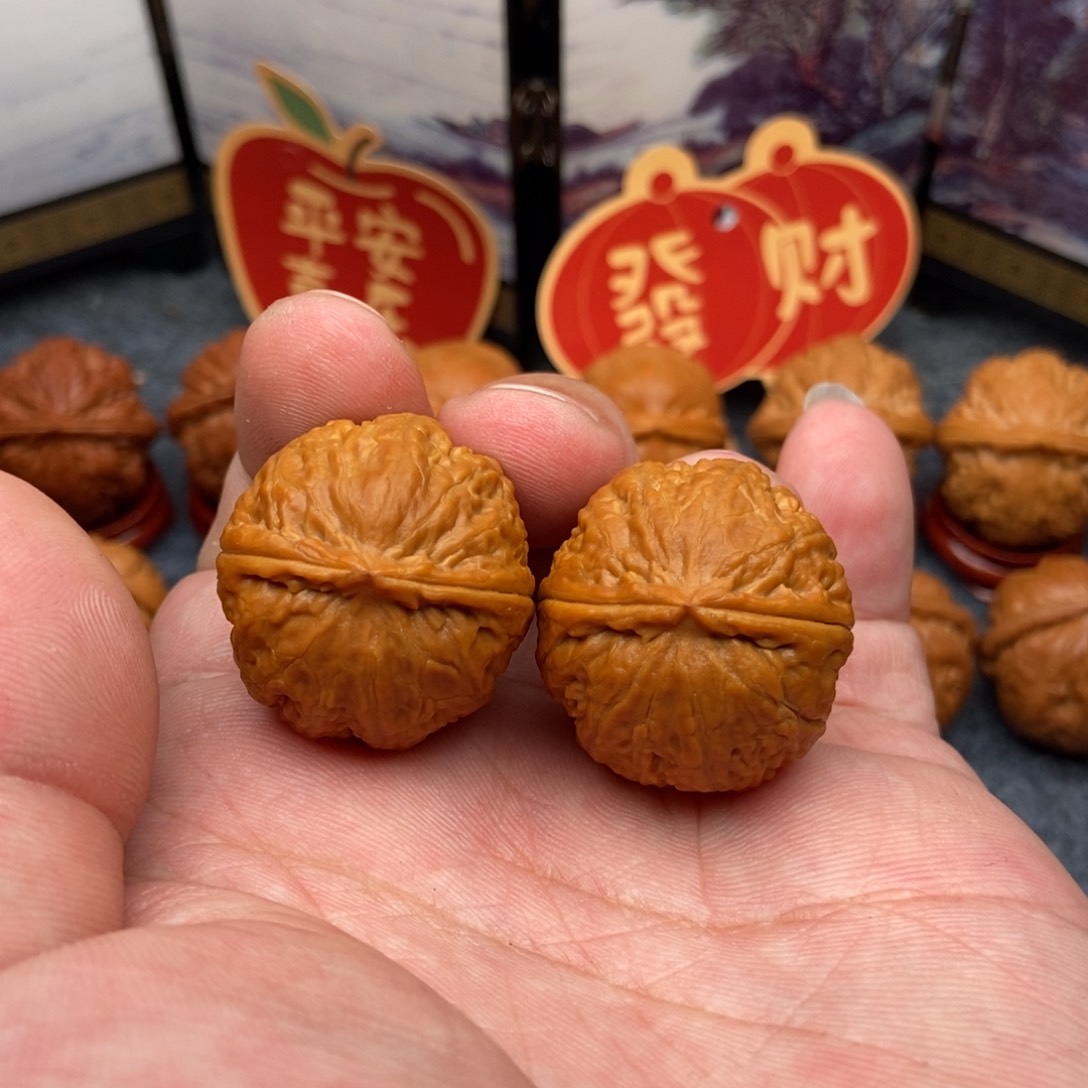 文玩核桃把件水晶方墩儿