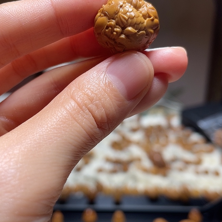 吊坠橄榄核荷花鱼