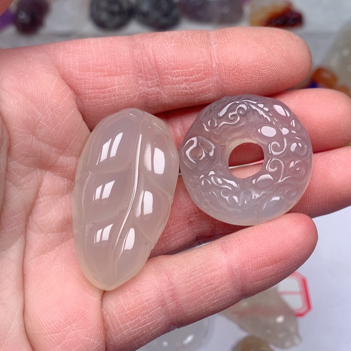 玛瑙/玉髓颈饰未镶嵌静*