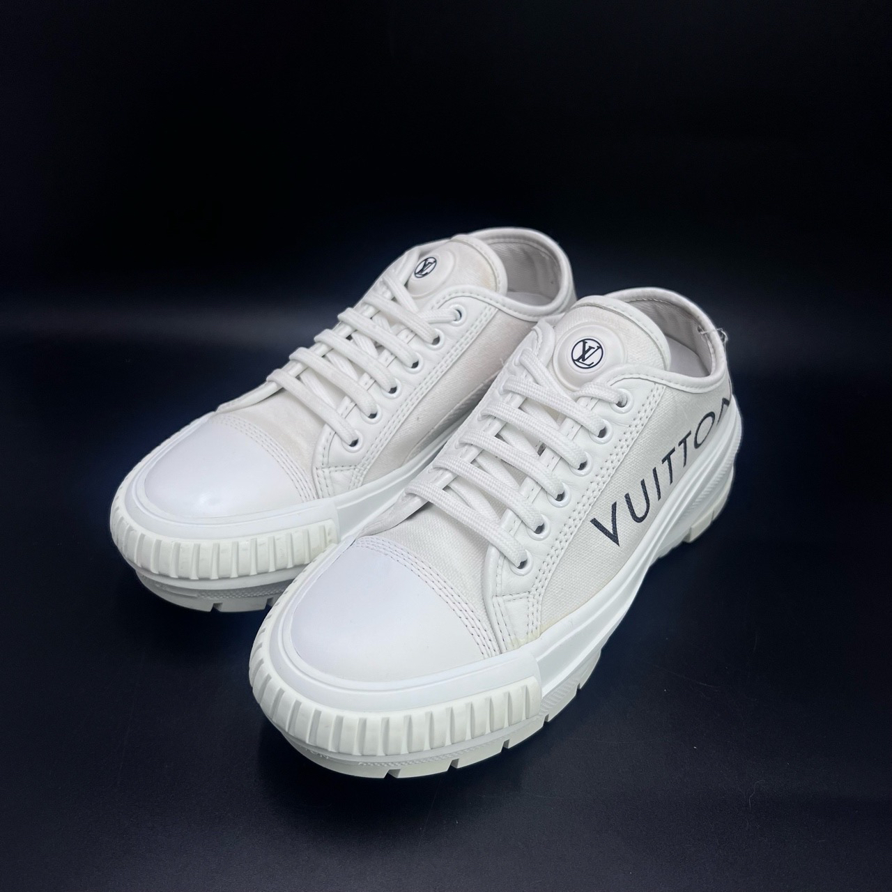 90新 LouisVuitton/路易威登 lv 饼干鞋 白帆布 size 37 原盒