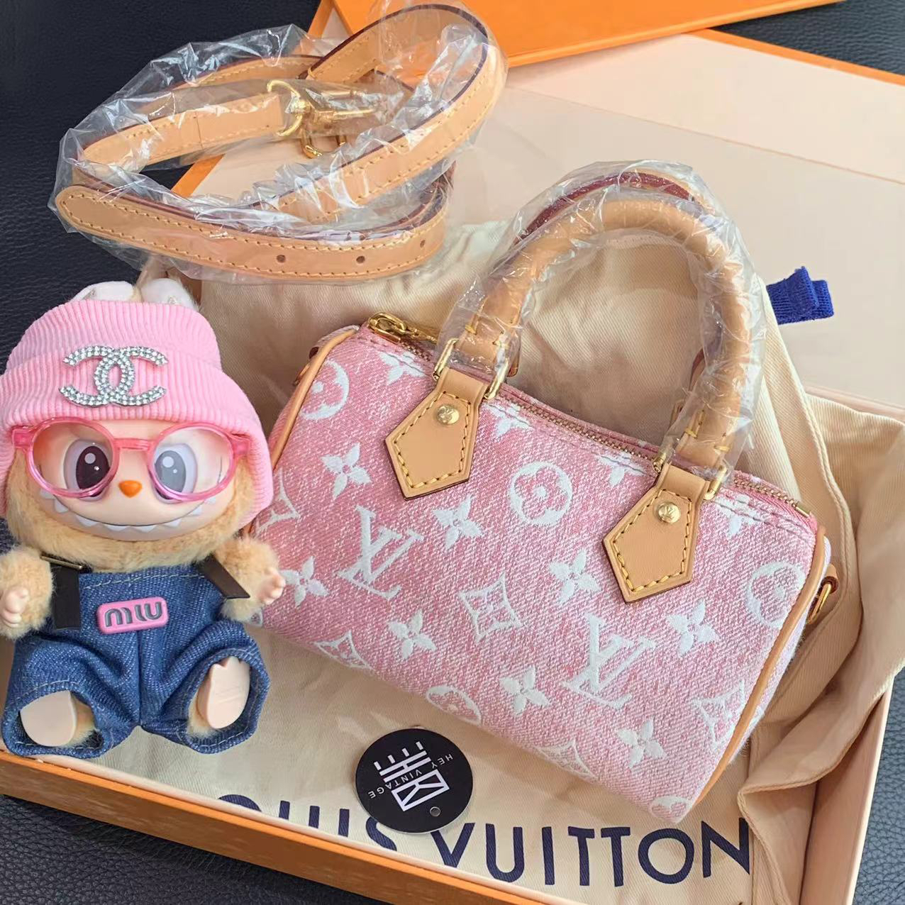 未使用 LV 限定款粉色丹宁speedy nano包 14405086