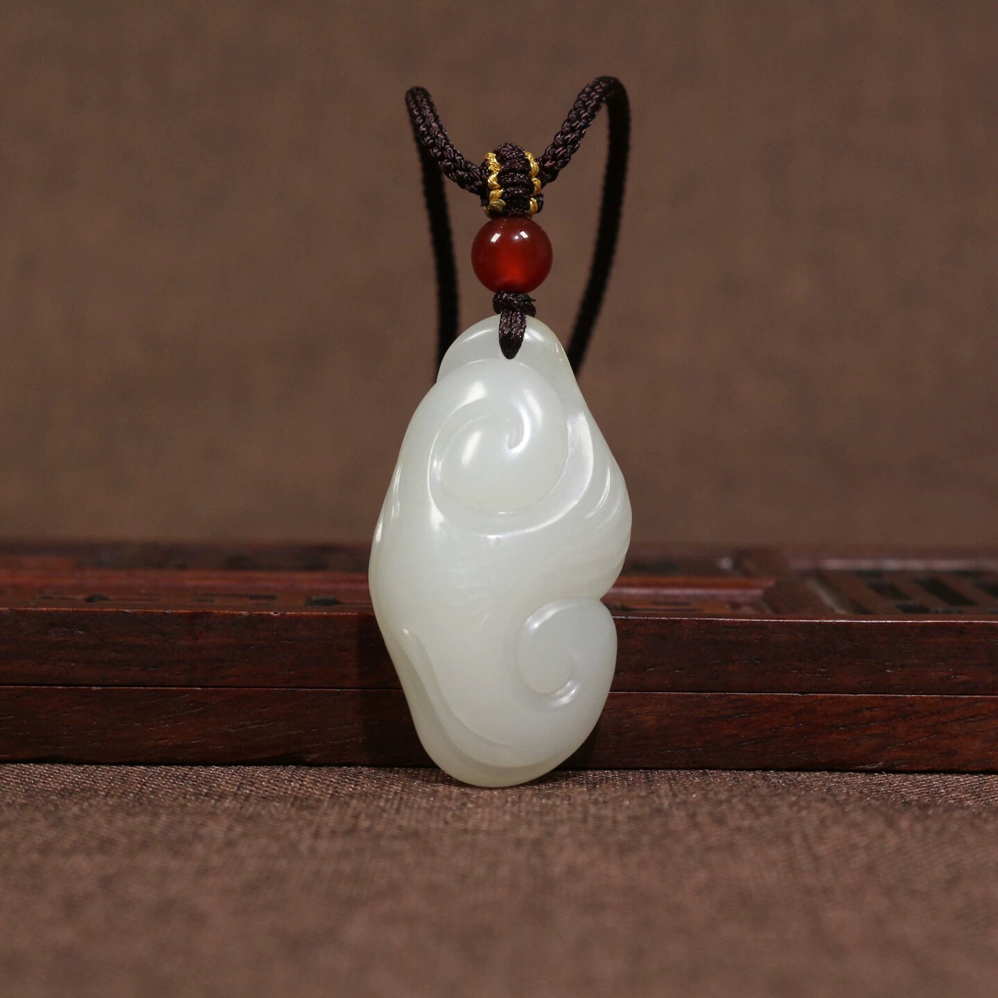 和田白玉如意吊坠事事如意挂件 老熟油糯年糕料 手工雕刻