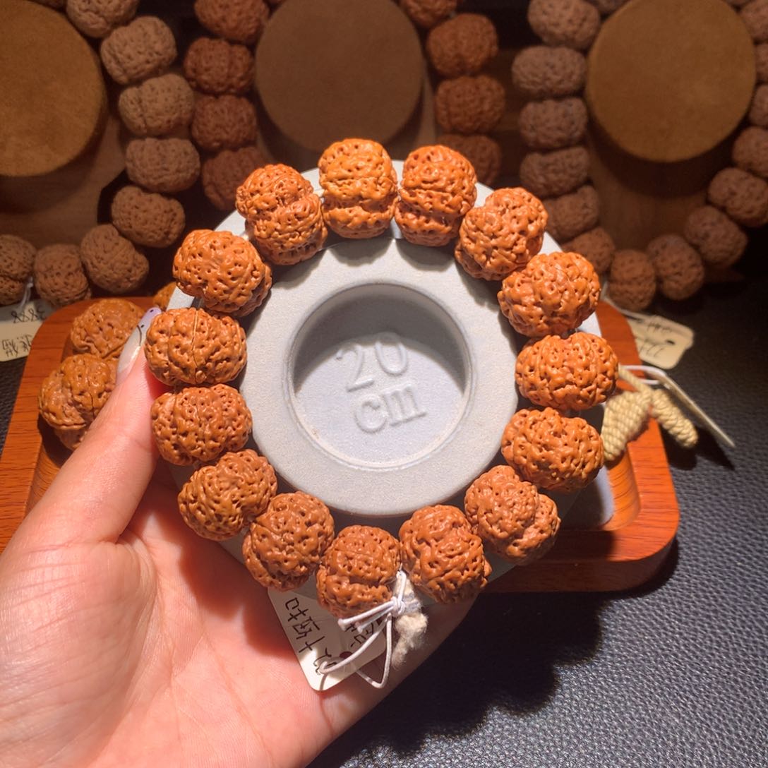 金刚菩提手串22+纽扣定制梅花