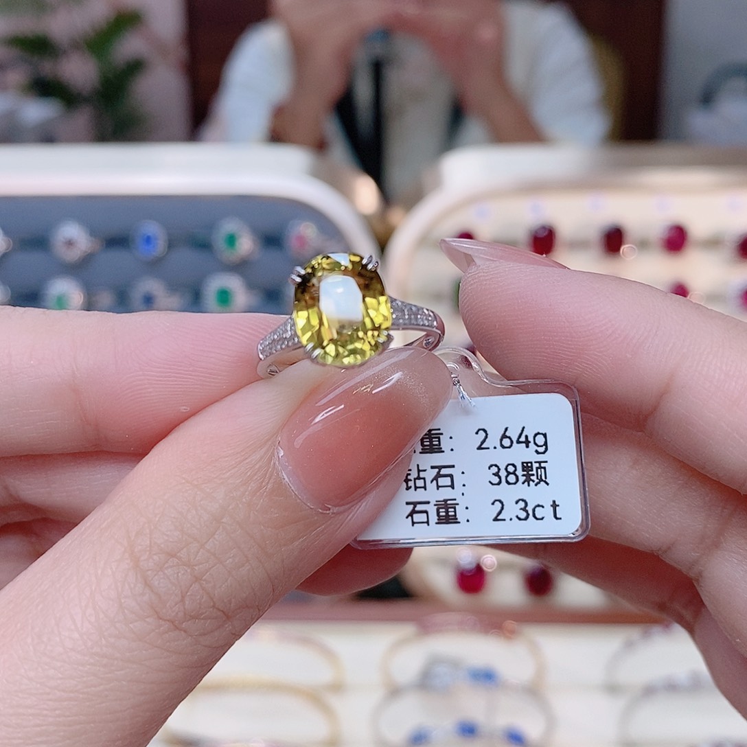 碧玺戒指18K金镶嵌111111