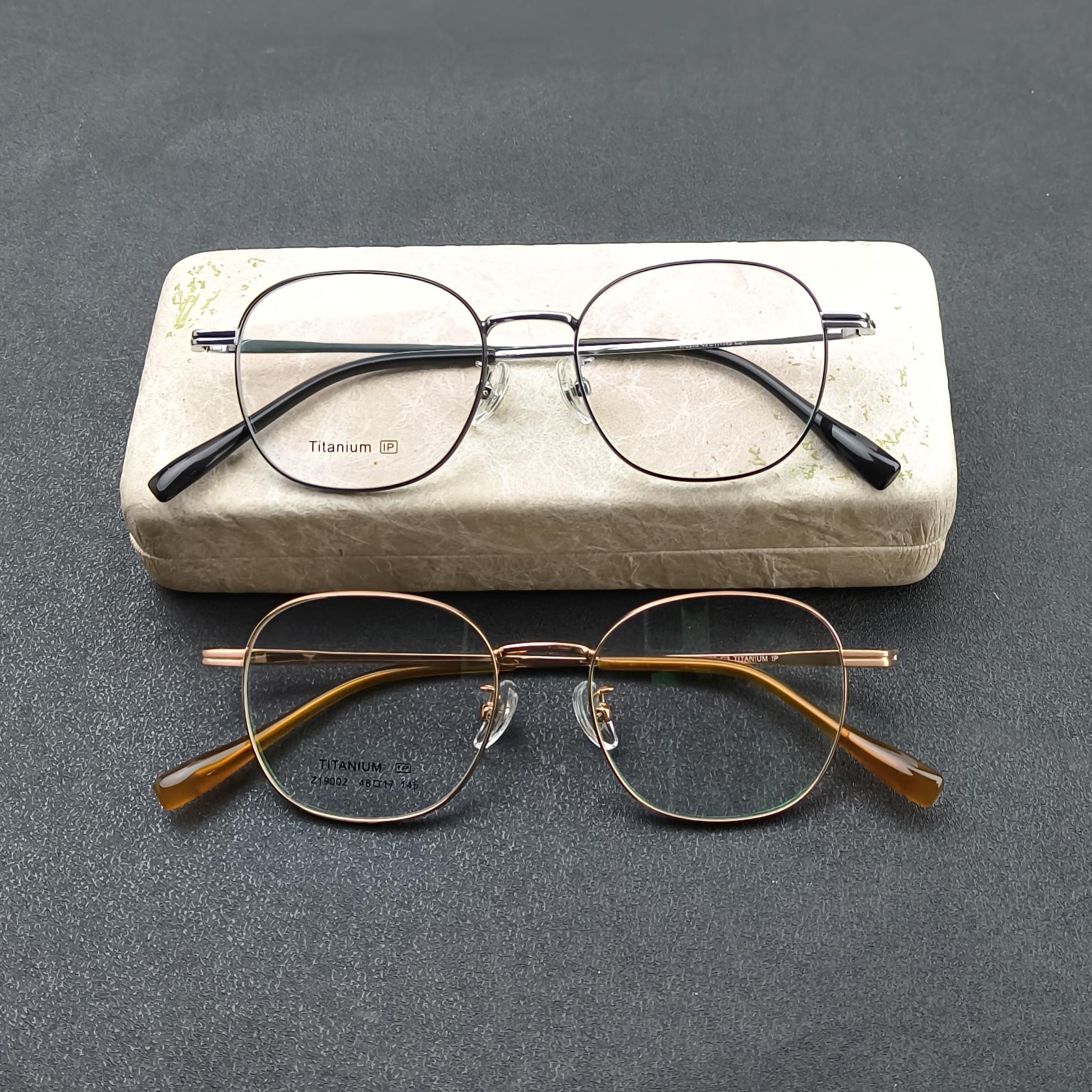 19002超轻钛架男女同款小框眼镜可配度数防蓝光变色镜片简约护眼