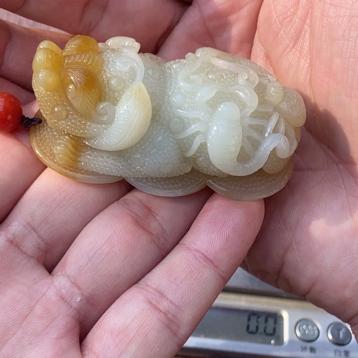 心***门和田玉未镶嵌颈饰