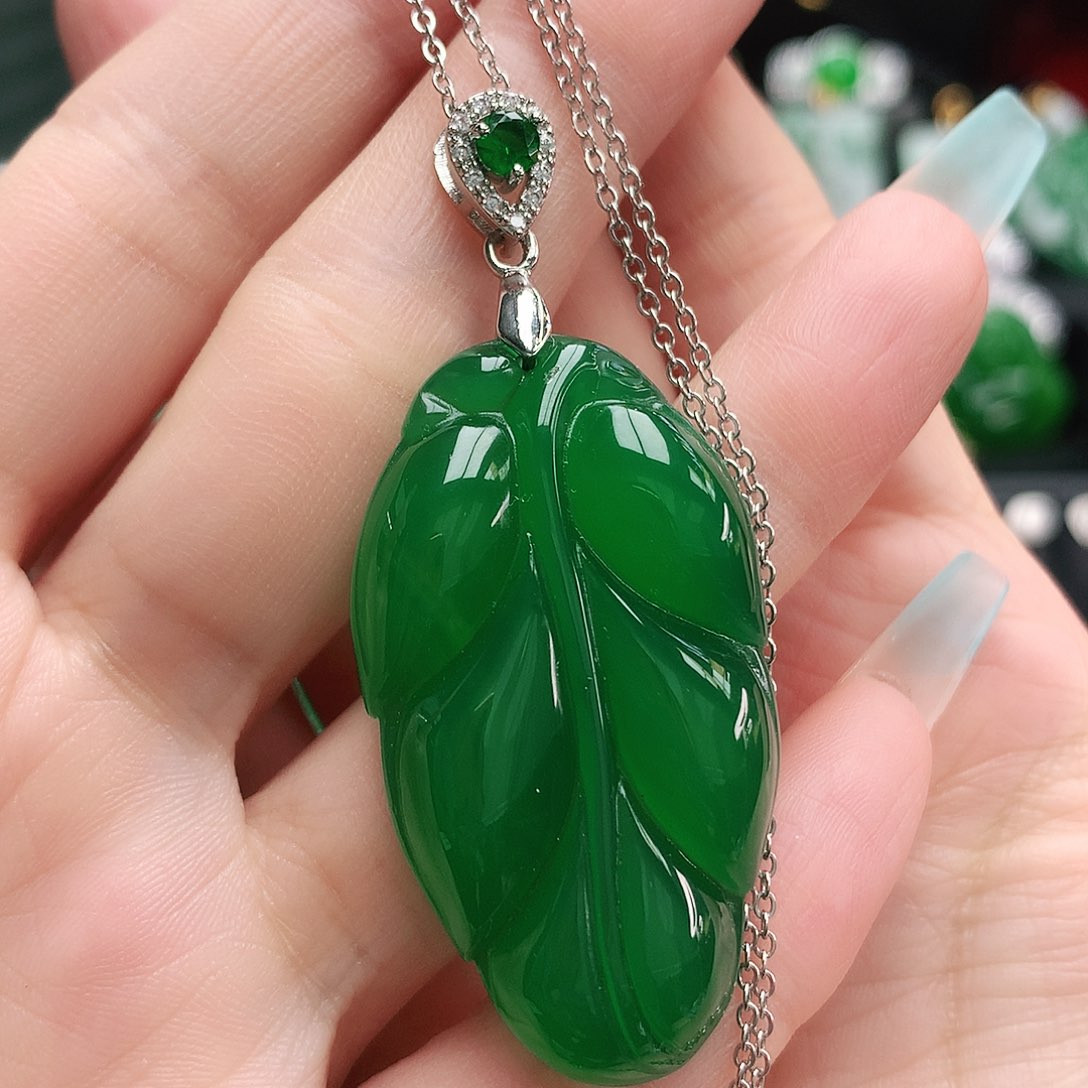 玛瑙/玉髓吊坠未镶嵌