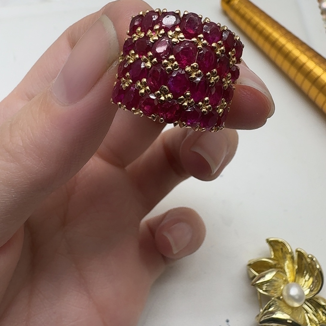 红宝石未镶嵌戒指