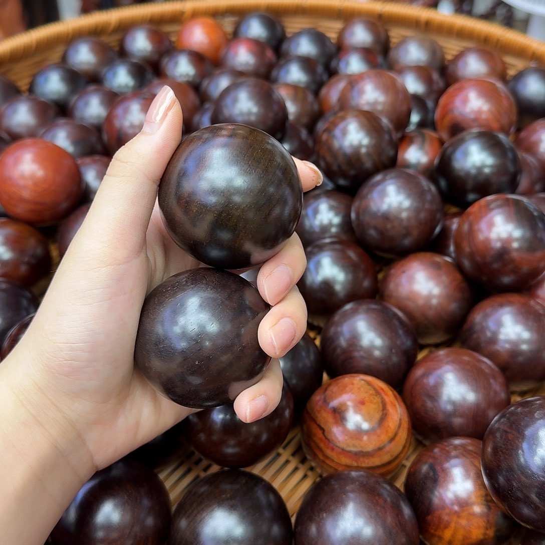 大红酸枝老挝大红酸枝微瑕5.0不退不换