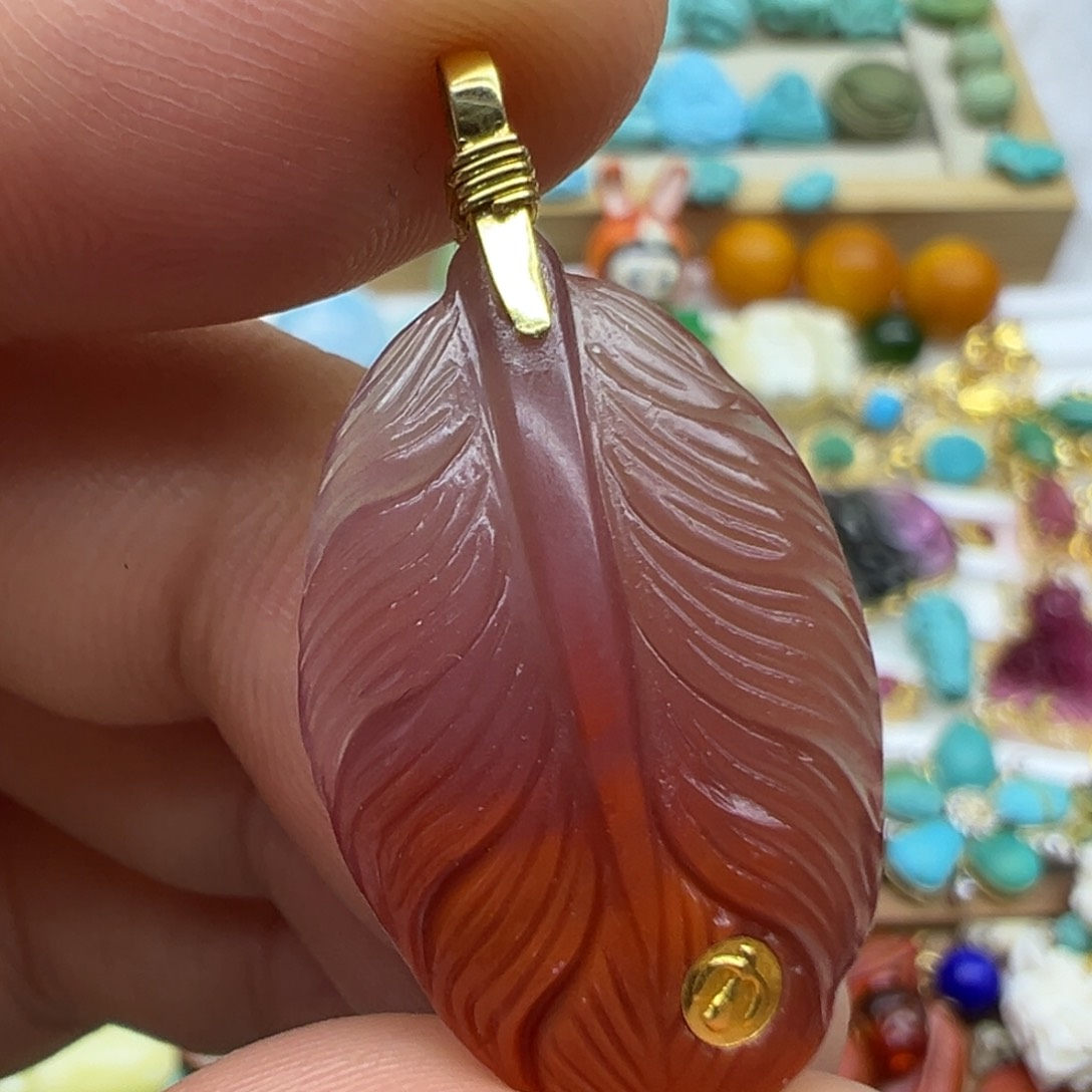 南红玛瑙颈饰18K金镶嵌