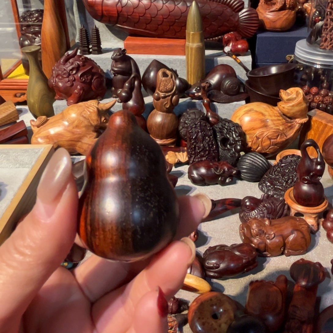 用***0交趾黄檀（大红酸枝）