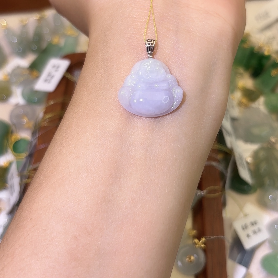 翡翠18K金镶嵌颈饰佛公