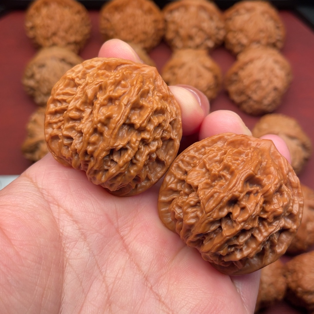 文玩核桃把件全品无修39盘龙纹