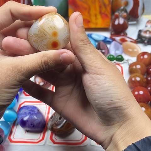 玛瑙/玉髓耳环未镶嵌