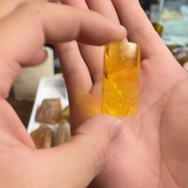 夨***東琥珀未镶嵌裸石天然琥珀蜜蜡