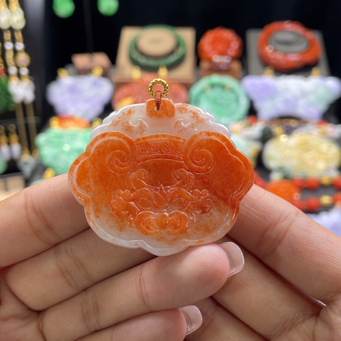 翡翠颈饰未镶嵌代编织