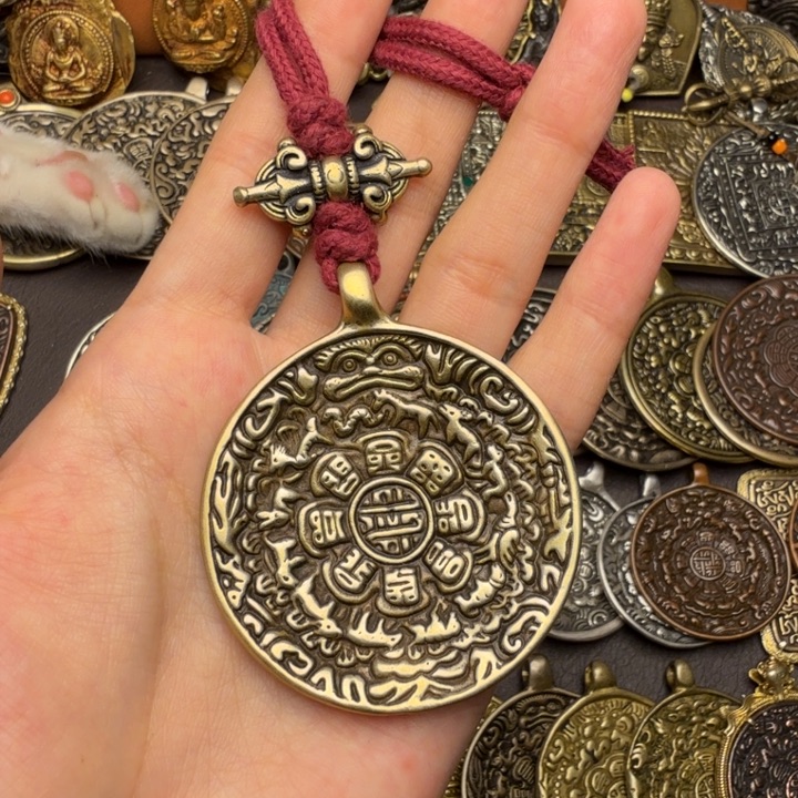 藏传文玩九宫如图