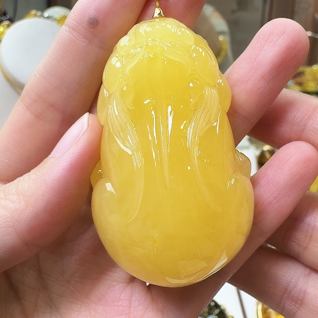 琥珀未镶嵌颈饰吊坠