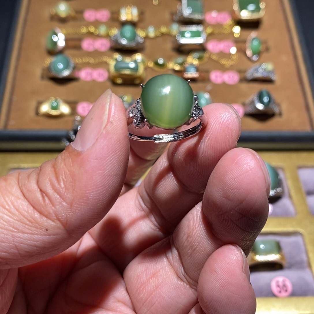 和田玉（碧玉）戒指未镶嵌