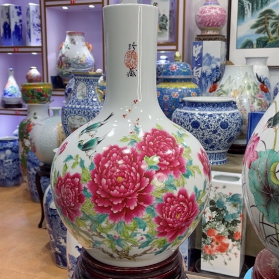 花瓶长****地全手工牡丹花球瓶