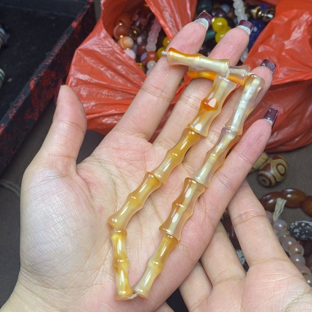 玛瑙/玉髓颈饰未镶嵌